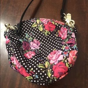Betsey Johnson Bags - Betsey Johnson floral bag Betsey Johnson Bags - Betsey Johnson floral bag